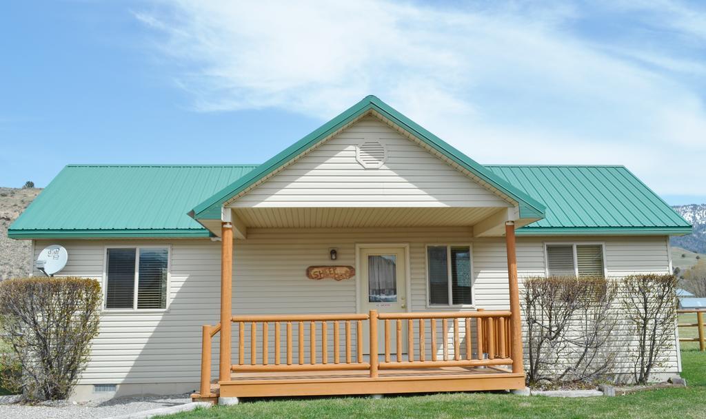 Sleepy J Cabins Swan Valley Quarto foto