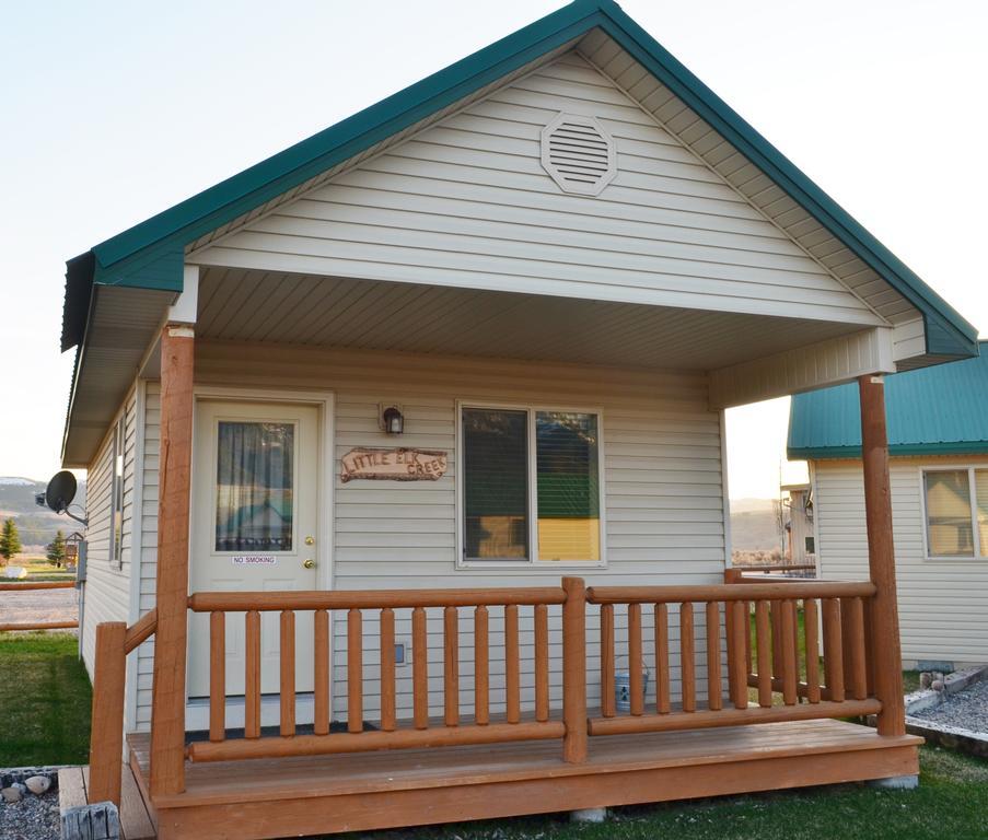 Sleepy J Cabins Swan Valley Quarto foto