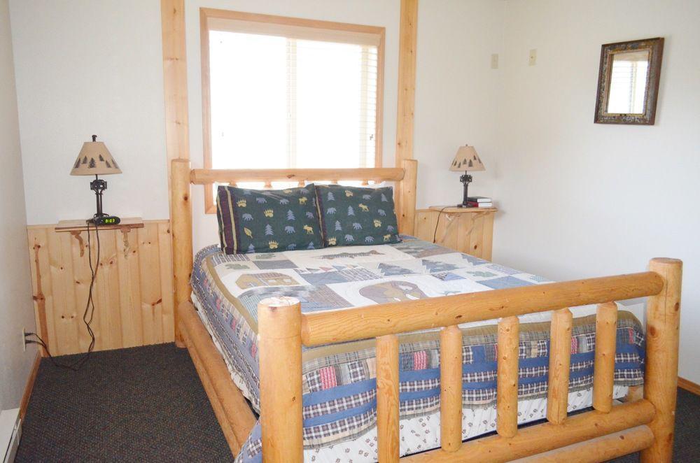 Sleepy J Cabins Swan Valley Exterior foto